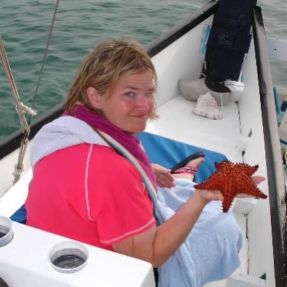 Meet your Posher, Nancy - Picture 1 of 3